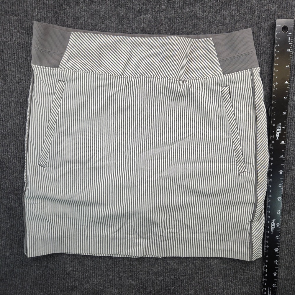 Athleta Brooklyn Textured Skort Womens 4 Grey Striped Polyester Athleisure Skirt
